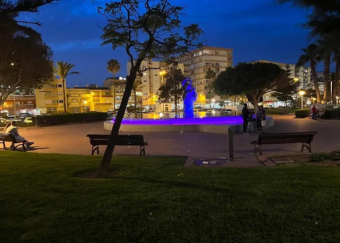 Luxury 190M2 Amplio Apartamento Moderno Con Terraza En La Azotea De 50M2 Junto A La Playa, En El Centro De Torre Del Mar, Malaga, Modern Large Apartment With 50M2 Roof Terrace By The Beach, Right In The Center Of Torre Del Mar, Malaga