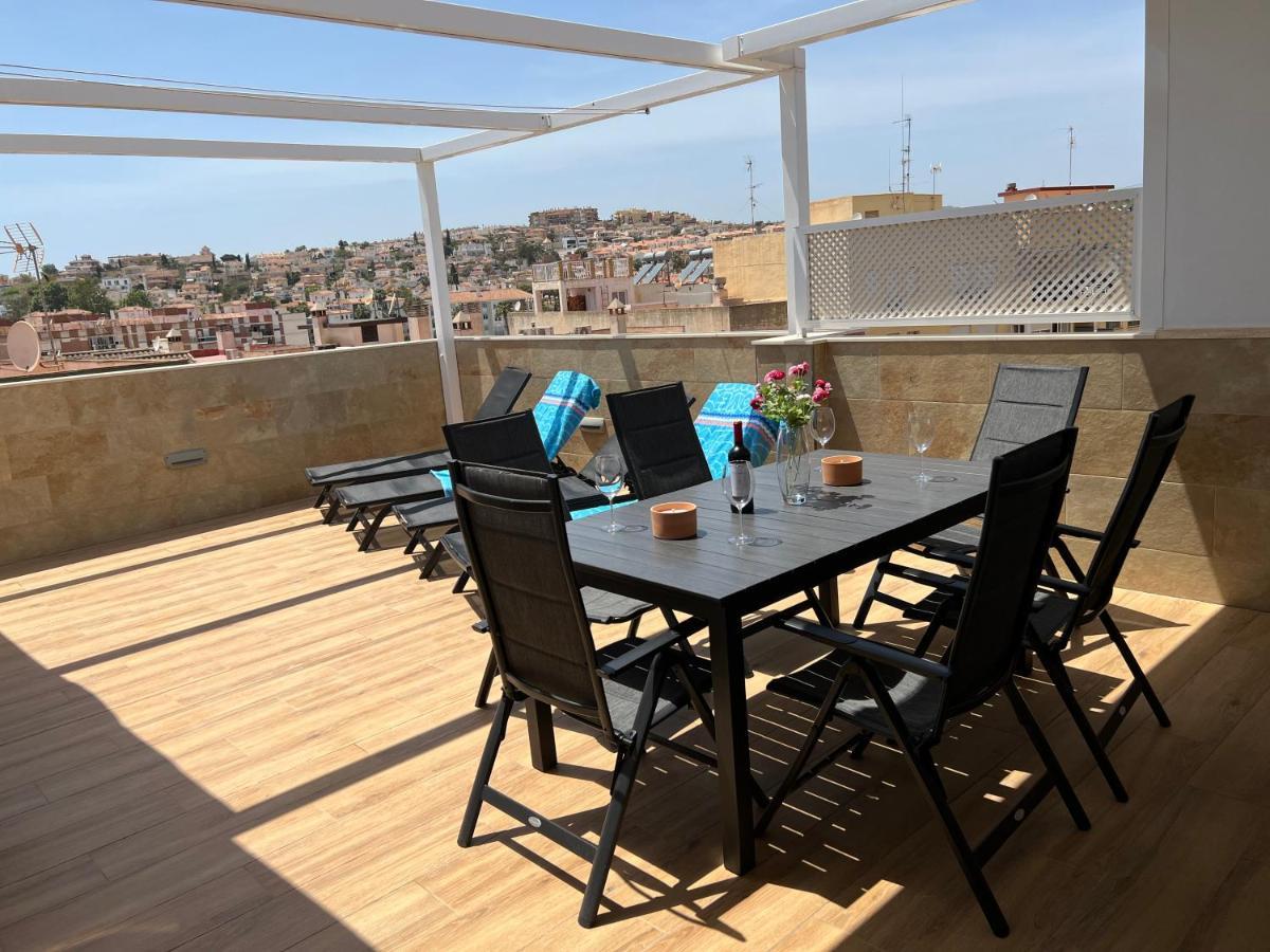 Apartament Luxury 190m2 Amplio Moderno Con Terraza En La Azotea De 50m2 Junto A La Playa, En El Centro De Torre Del Mar, Malaga, Modern Large With 50m2 Roof Terrace By The Beach, Right In The Center Of Torre Del Mar, Malaga